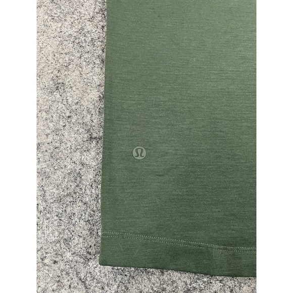 Lululemon Evolution Polo Shirt Mens Small Dark Green Casual Athleisure Golf EUC - Picture 3 of 5